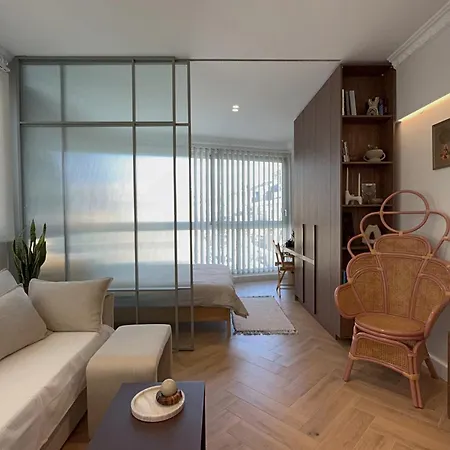 Mavili Square Stylish Near Aristotelous & Metro Apartment
