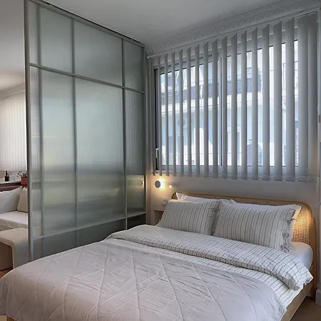 Mavili Square Stylish Near Aristotelous & Metro Apartment