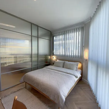 Mavili Square Stylish Near Aristotelous & Metro *