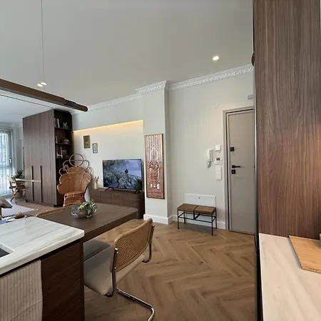 Mavili Square Stylish Near Aristotelous & Metro